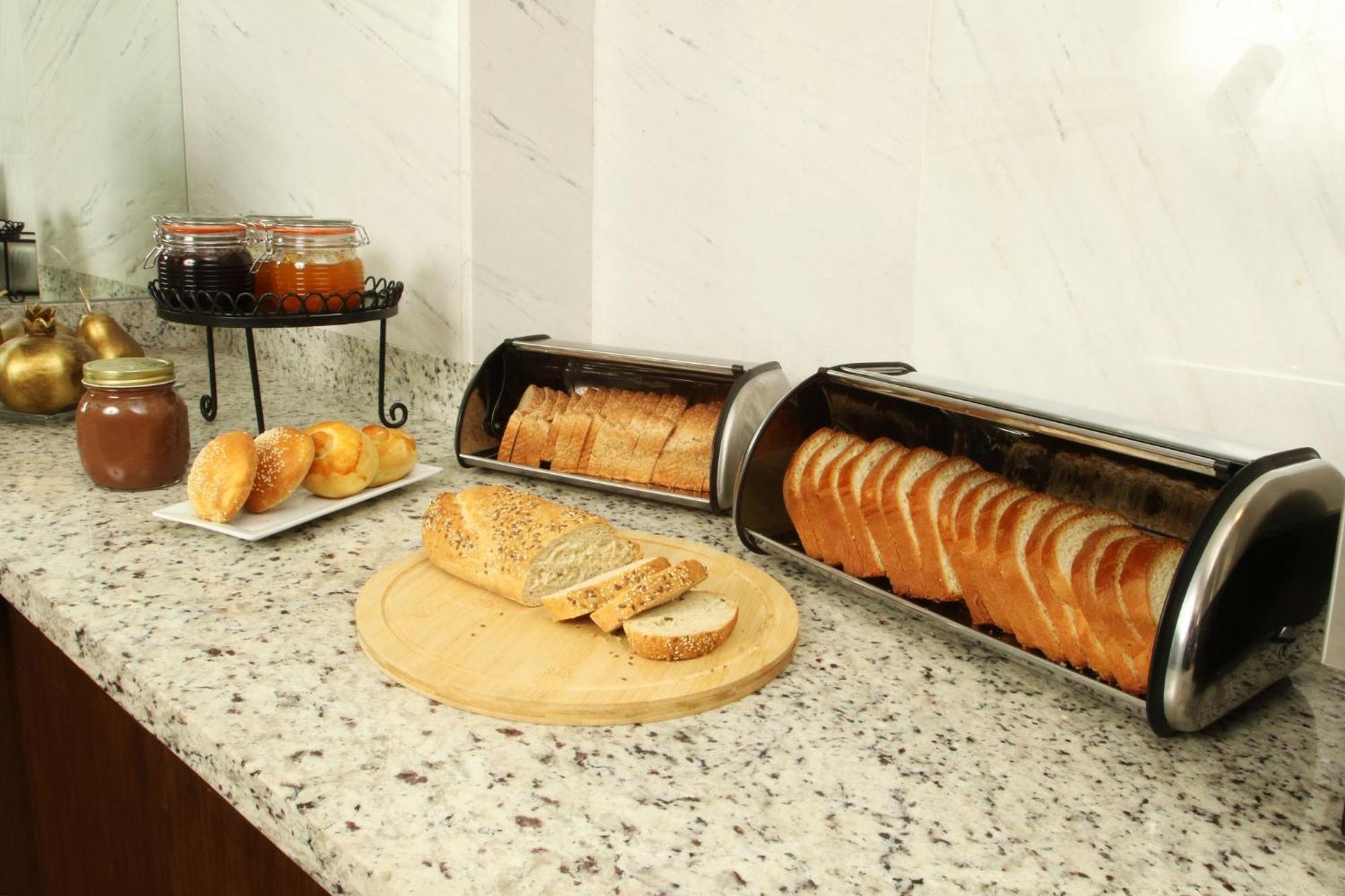 Voco Saltillo Suites By Ihg Екстер'єр фото