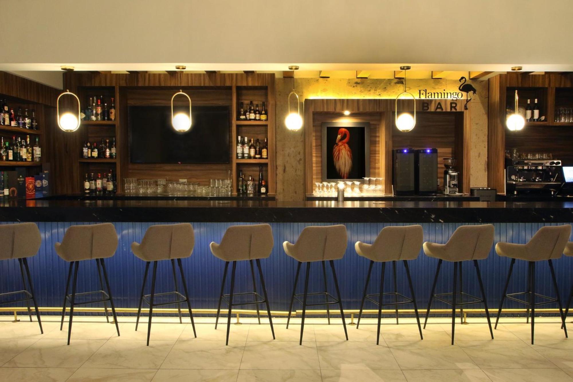 Voco Saltillo Suites By Ihg Екстер'єр фото